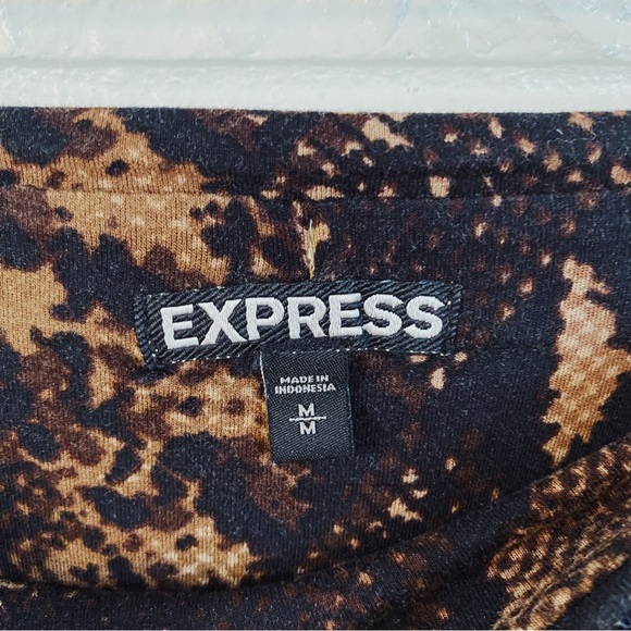 Express Snakeskin Skirt - Picture 4 of 4